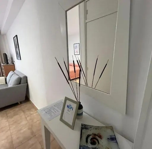 Playa Jardin Bus Terminal Pool Apartment *