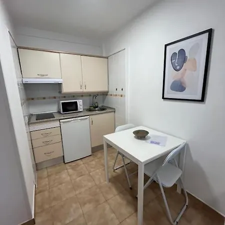 Playa Jardin Bus Terminal Pool Apartment *