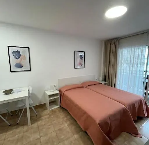 Playa Jardin Bus Terminal Pool Puerto de la Cruz (Tenerife)